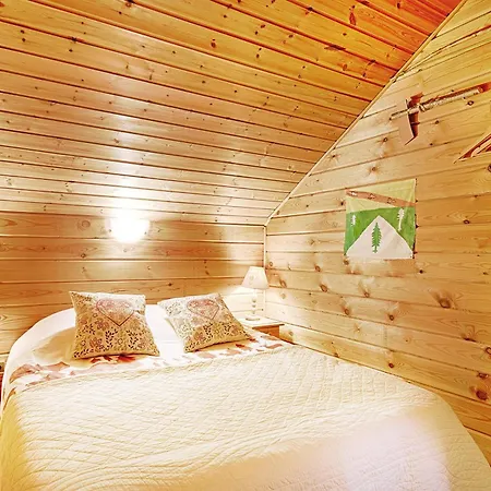 Le Chant De La Rivière - 3 étoiles Pour 8 Personnes Hébergement de vacances *